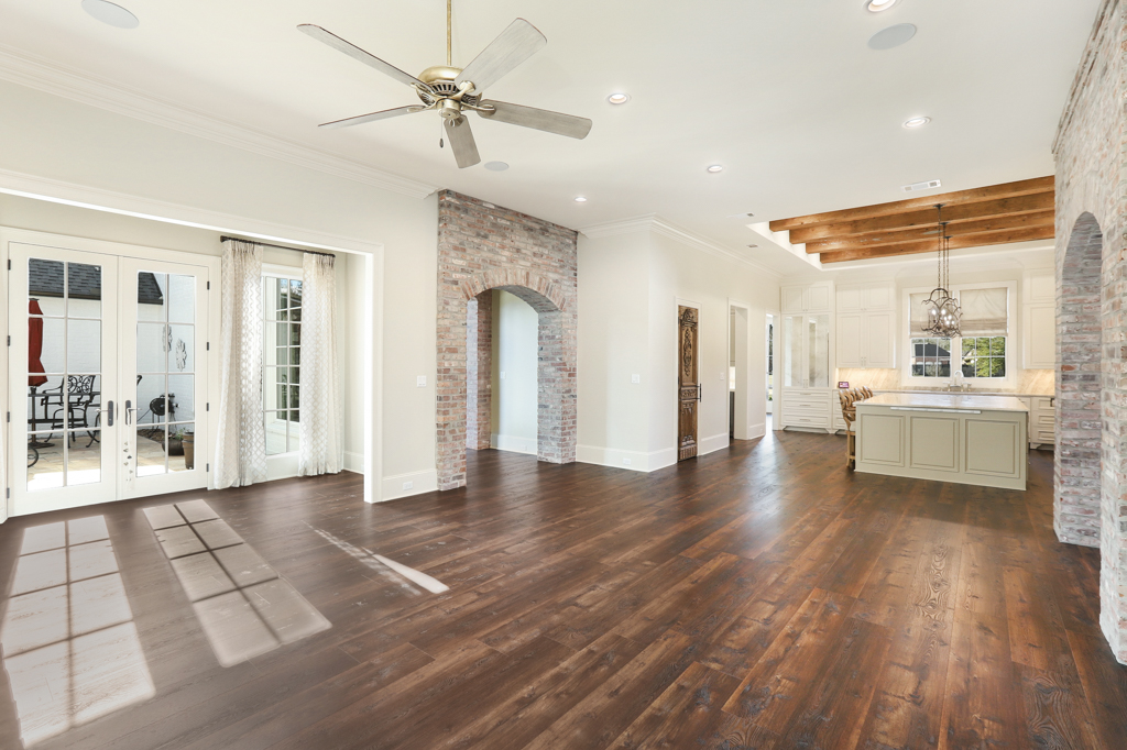 Missy Court - Image 9